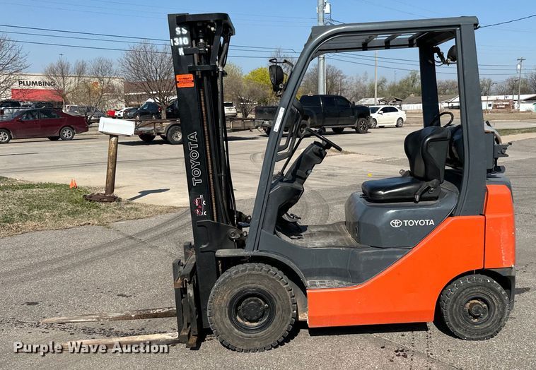 image for item EJ0322 Toyota 8FGU15 forklift