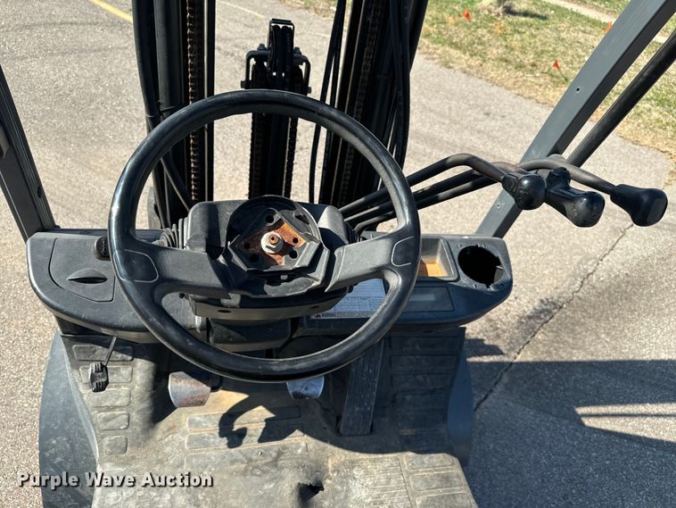 image for item EJ0322 Toyota 8FGU15 forklift