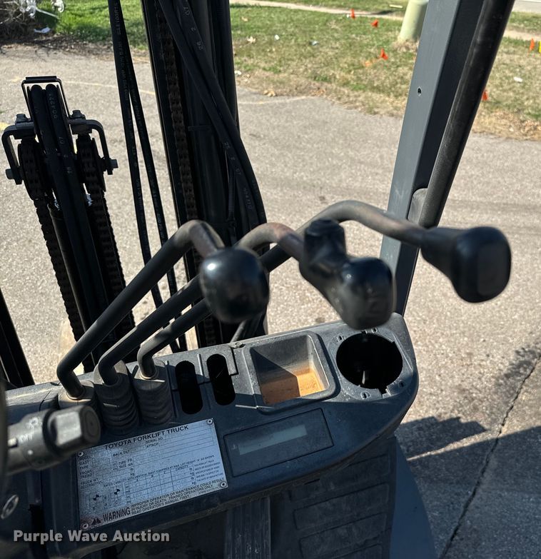 image for item EJ0322 Toyota 8FGU15 forklift