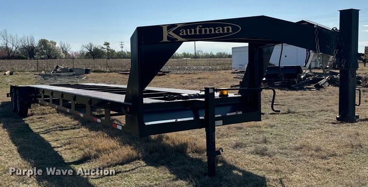image for item EJ0329 2014 Kaufman equipment trailer