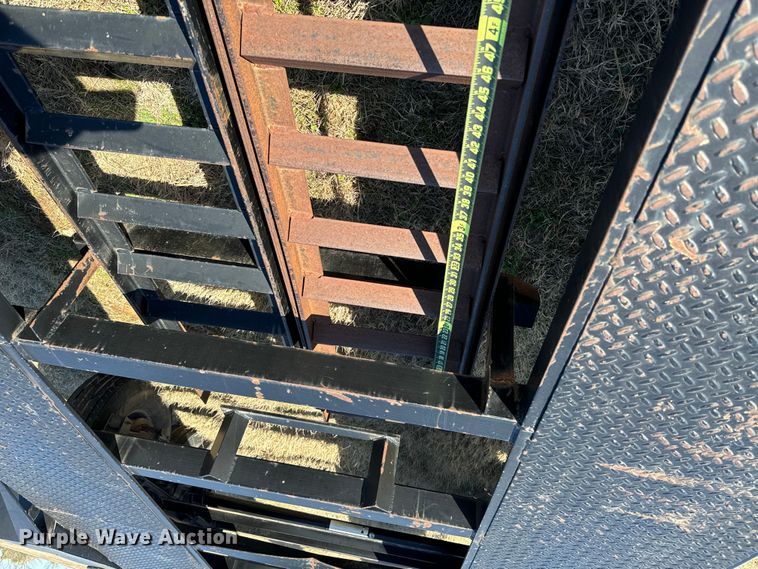 image for item EJ0329 2014 Kaufman equipment trailer