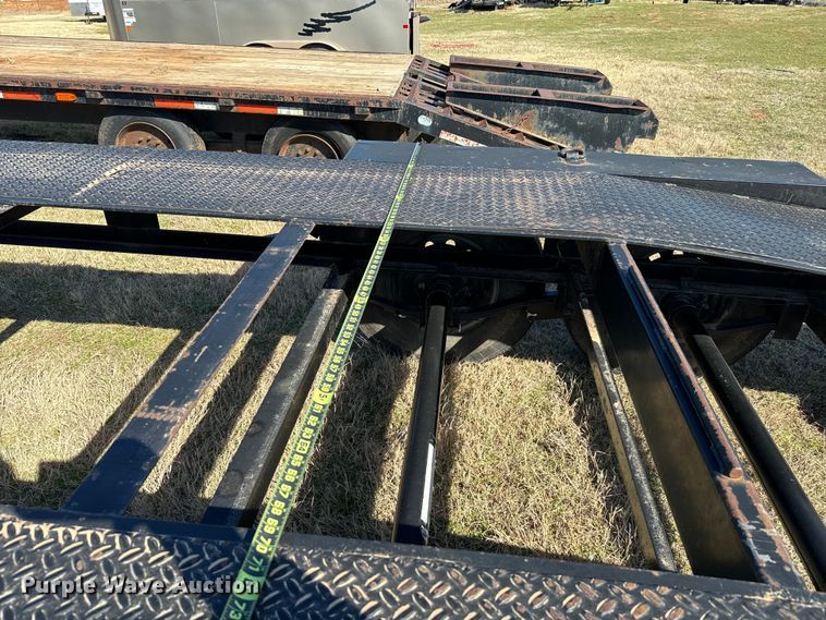 image for item EJ0329 2014 Kaufman equipment trailer