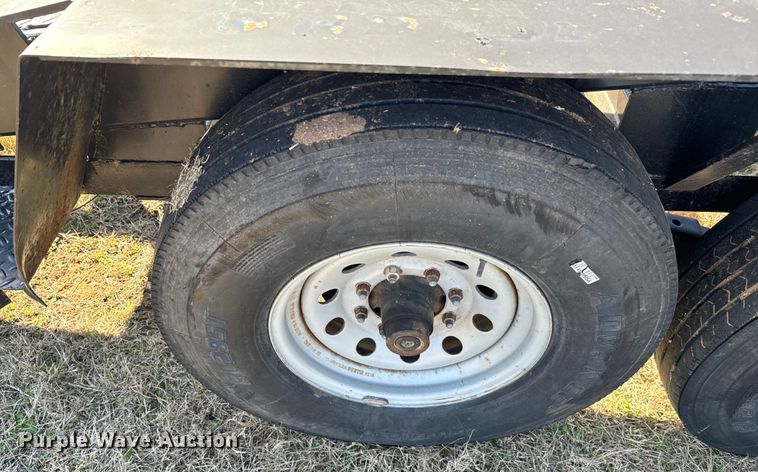 image for item EJ0329 2014 Kaufman equipment trailer