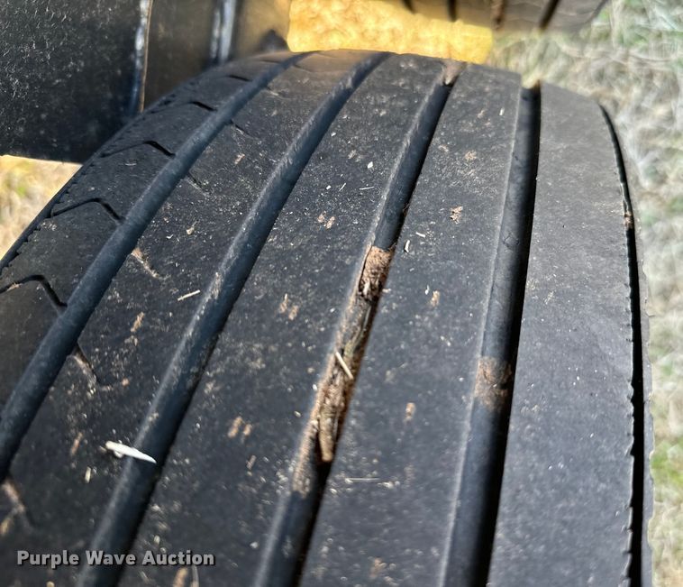 image for item EJ0329 2014 Kaufman equipment trailer