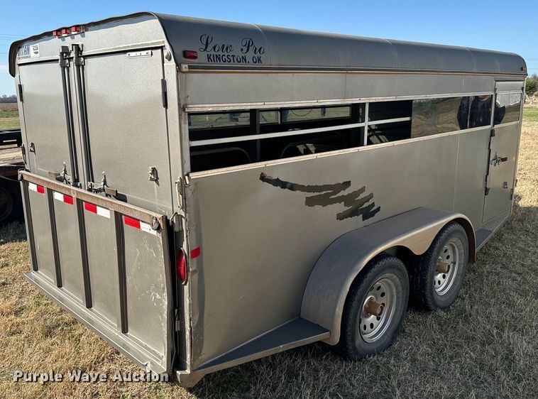 image for item EJ0331 2017 Titan livestock trailer