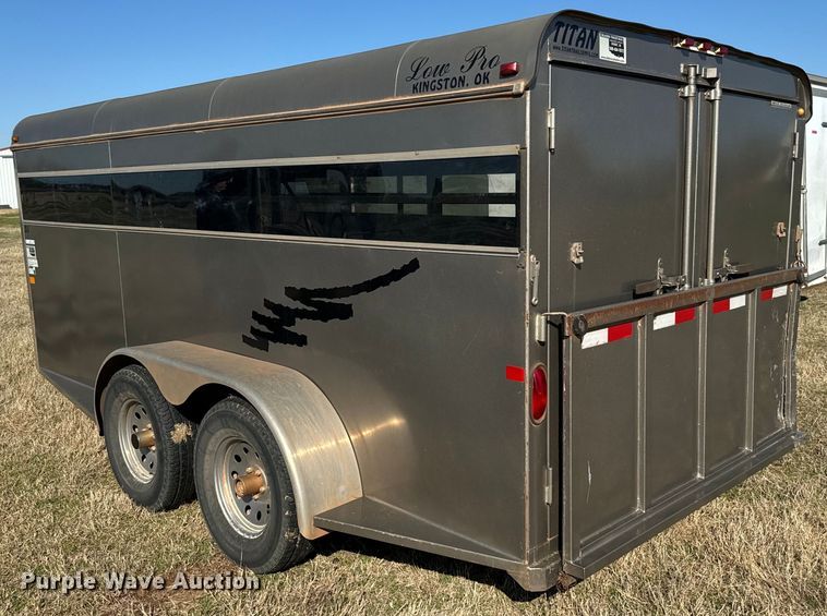 image for item EJ0331 2017 Titan livestock trailer