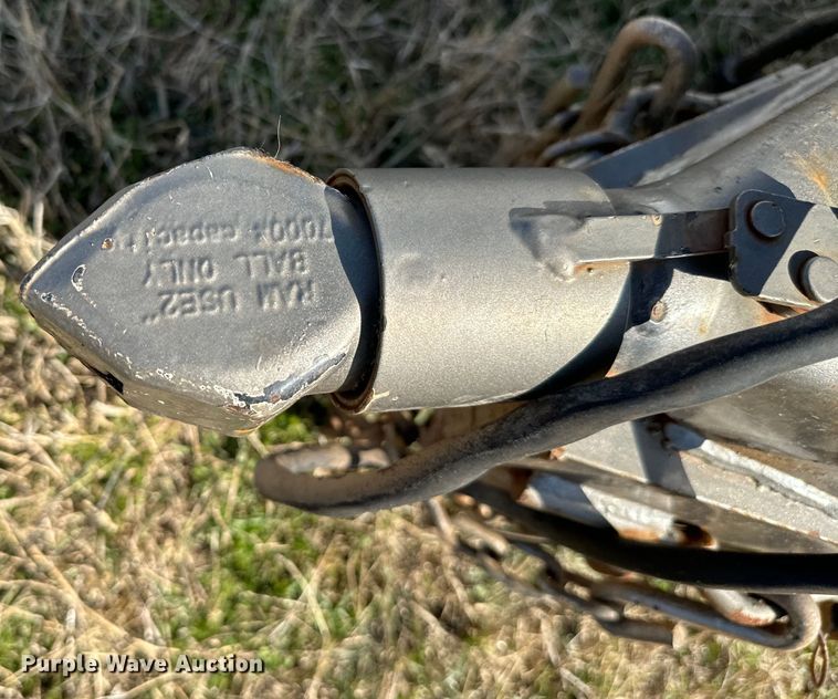 image for item EJ0331 2017 Titan livestock trailer