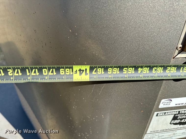 image for item EJ0331 2017 Titan livestock trailer