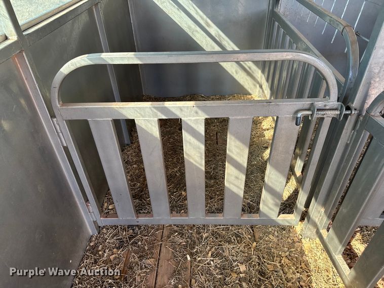 image for item EJ0331 2017 Titan livestock trailer