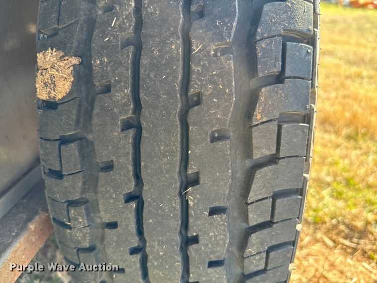 image for item EJ0331 2017 Titan livestock trailer