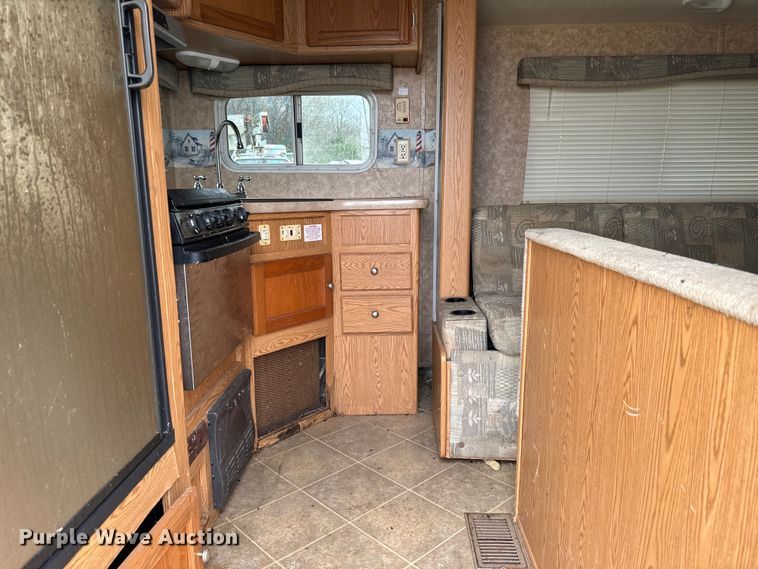 image for item EJ0340 2006 Skyline Nomad camper