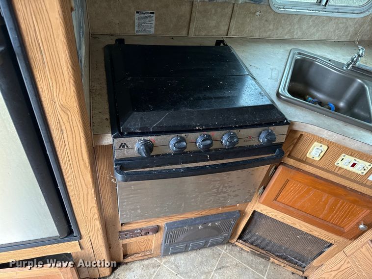 image for item EJ0340 2006 Skyline Nomad camper