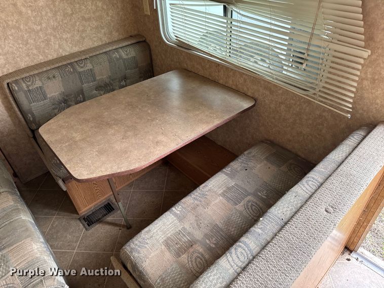 image for item EJ0340 2006 Skyline Nomad camper