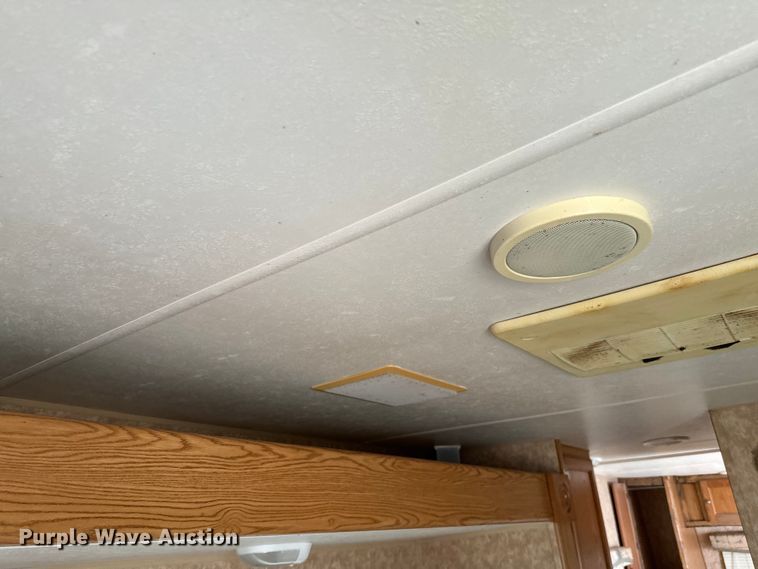 image for item EJ0340 2006 Skyline Nomad camper