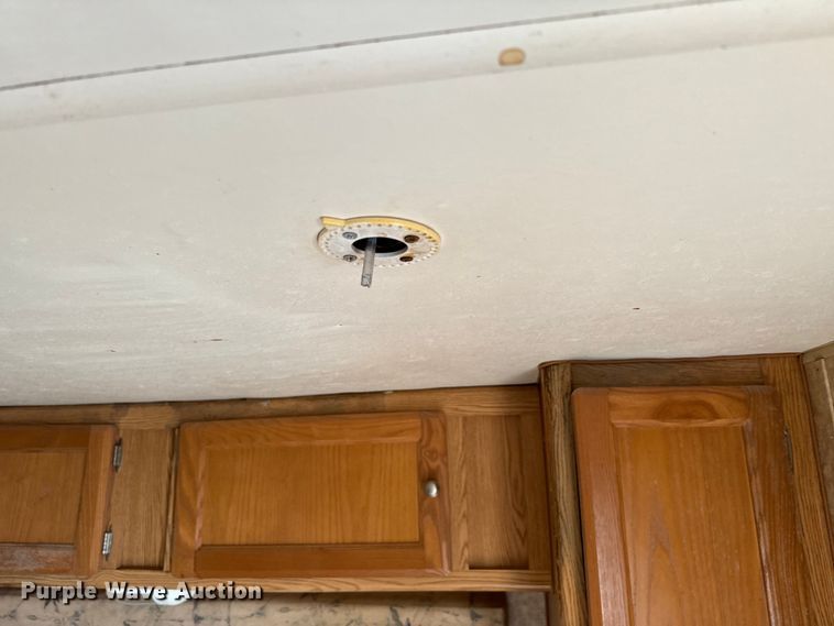 image for item EJ0340 2006 Skyline Nomad camper