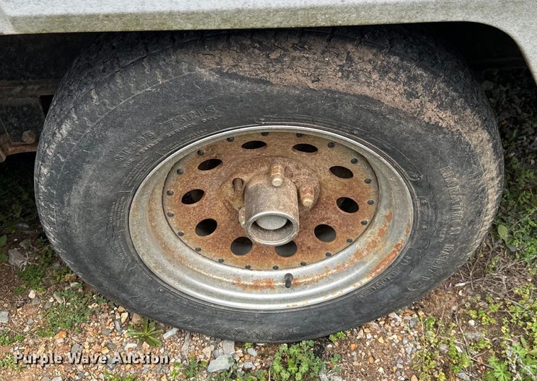 image for item EJ0340 2006 Skyline Nomad camper