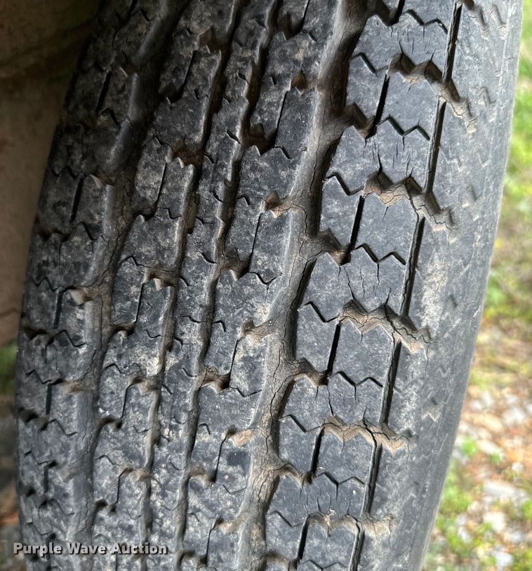 image for item EJ0340 2006 Skyline Nomad camper