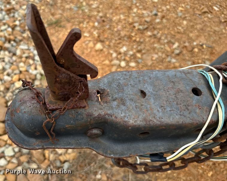 image for item EJ0346 1989 Victory VIP boat