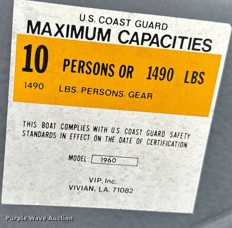 image for item EJ0346 1989 Victory VIP boat