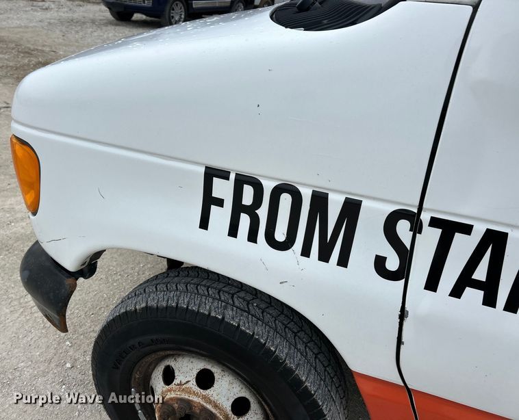 image for item EK4183 2003 Ford  E450 Super Duty utility van