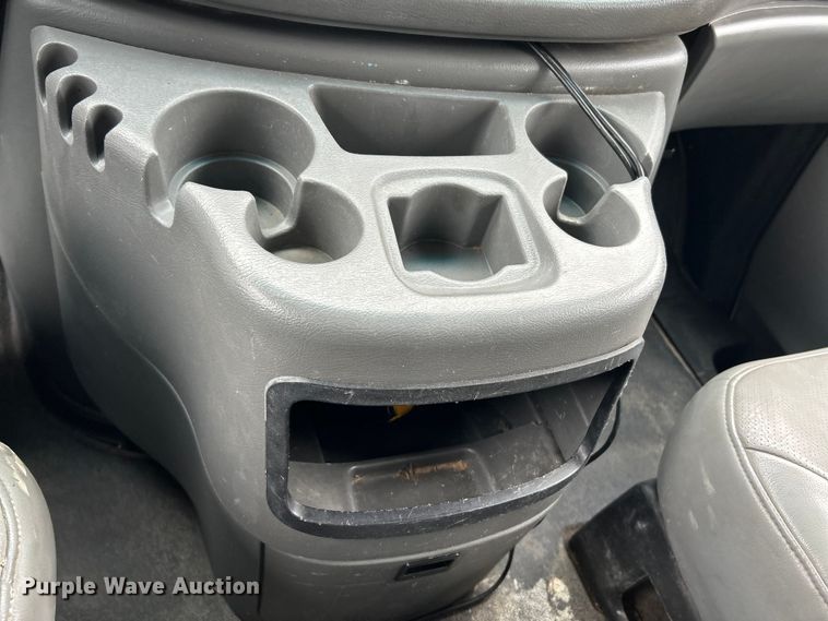 image for item EK4183 2003 Ford  E450 Super Duty utility van