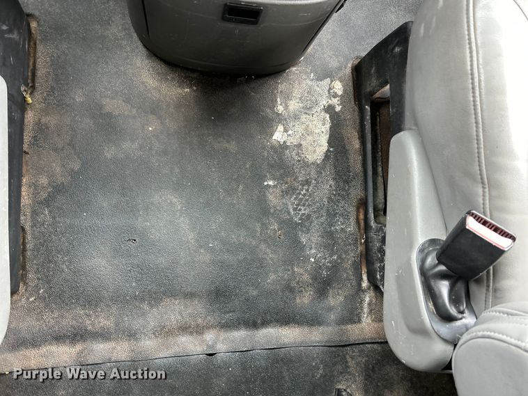 image for item EK4183 2003 Ford  E450 Super Duty utility van