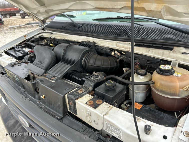 image for item EK4183 2003 Ford  E450 Super Duty utility van