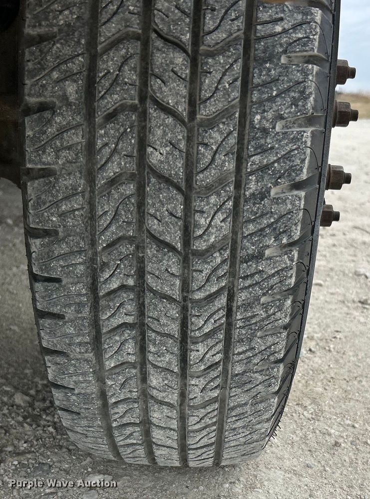 image for item EK4183 2003 Ford  E450 Super Duty utility van