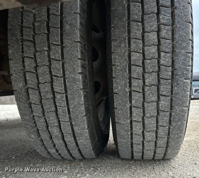 image for item EK4183 2003 Ford  E450 Super Duty utility van