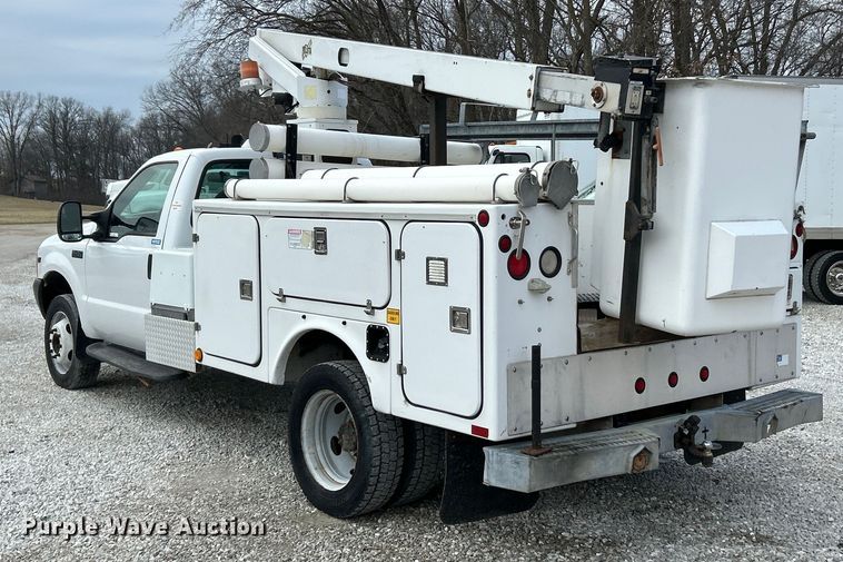 image for item EK4187 2000 Ford F450 Super Duty XL bucket truck