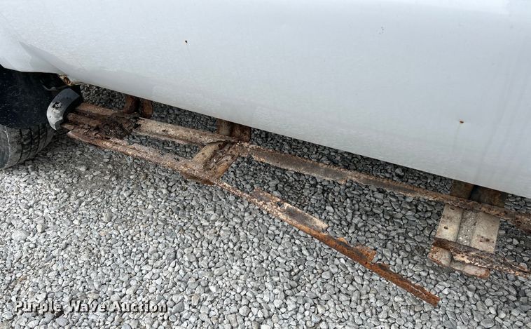 image for item EK4187 2000 Ford F450 Super Duty XL bucket truck