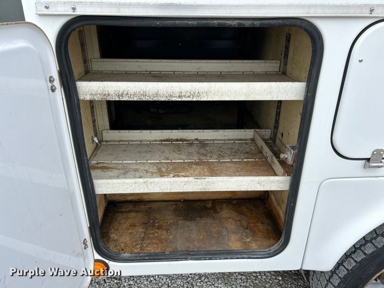 image for item EK4187 2000 Ford F450 Super Duty XL bucket truck