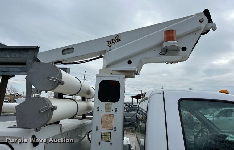 image for item EK4187 2000 Ford F450 Super Duty XL bucket truck