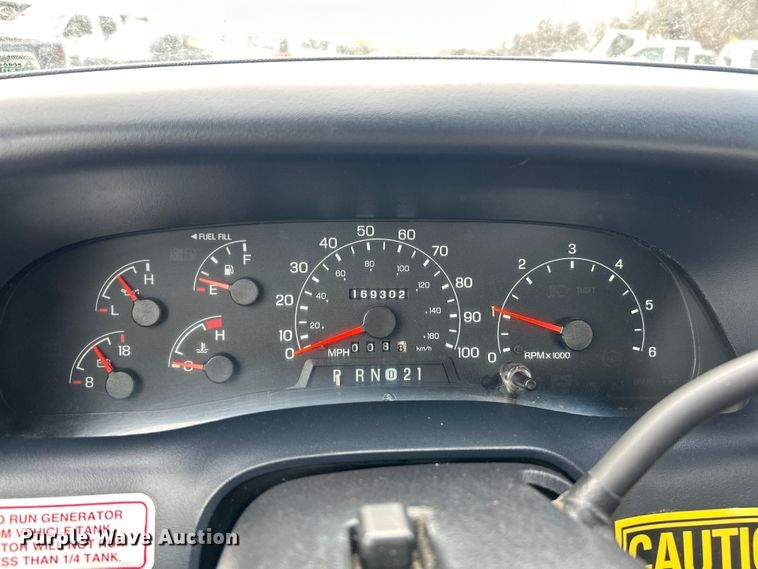 image for item EK4187 2000 Ford F450 Super Duty XL bucket truck