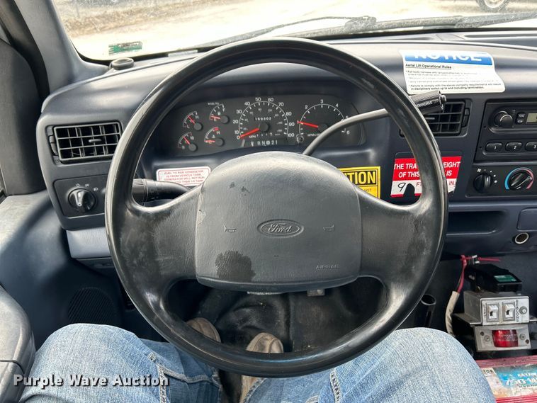 image for item EK4187 2000 Ford F450 Super Duty XL bucket truck