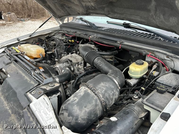 image for item EK4187 2000 Ford F450 Super Duty XL bucket truck