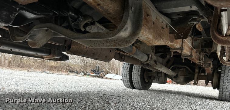 image for item EK4187 2000 Ford F450 Super Duty XL bucket truck