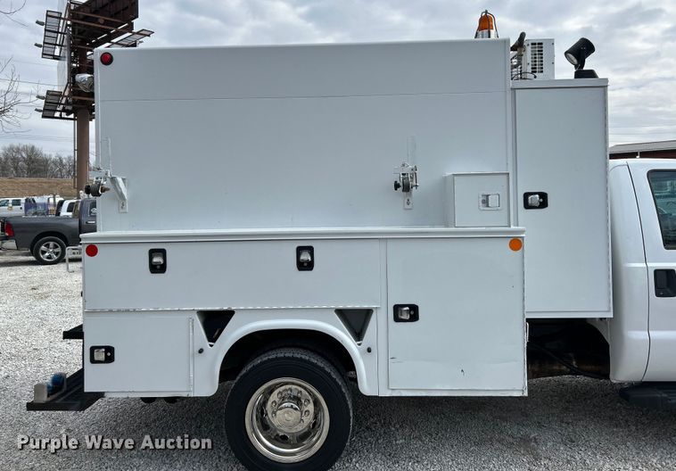 image for item EK4188 2012 Ford F550 Super Duty XL utility / service truck