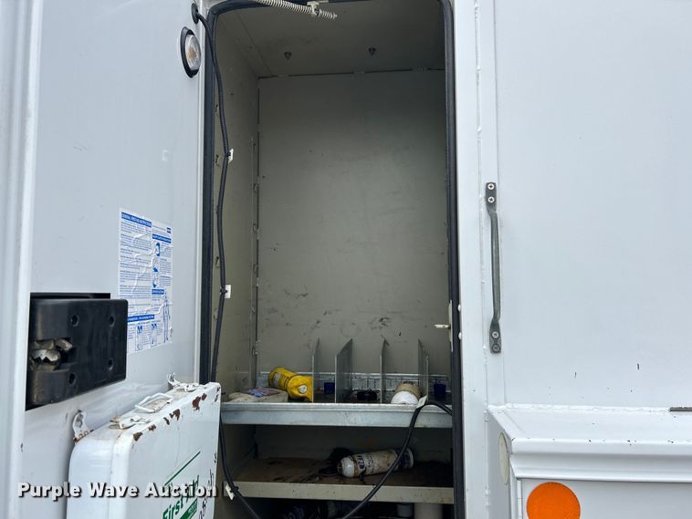 image for item EK4188 2012 Ford F550 Super Duty XL utility / service truck