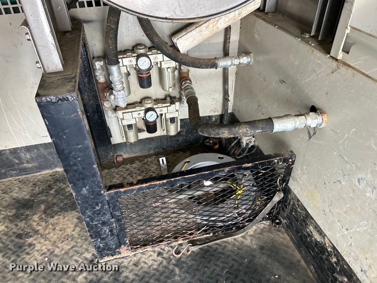 image for item EK4188 2012 Ford F550 Super Duty XL utility / service truck