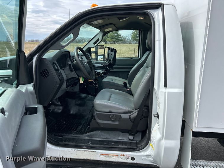 image for item EK4188 2012 Ford F550 Super Duty XL utility / service truck