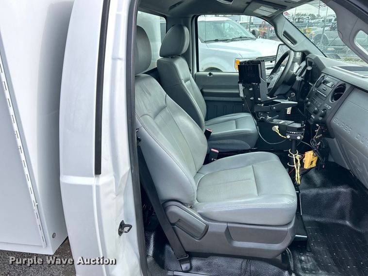 image for item EK4188 2012 Ford F550 Super Duty XL utility / service truck