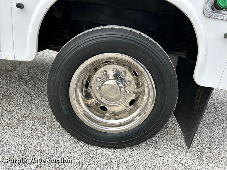 image for item EK4188 2012 Ford F550 Super Duty XL utility / service truck