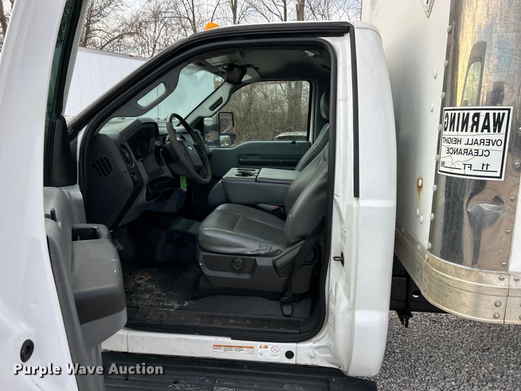 image for item EK4192 2014 Ford F450 Super Duty XL box truck