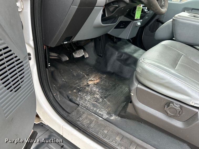 image for item EK4192 2014 Ford F450 Super Duty XL box truck