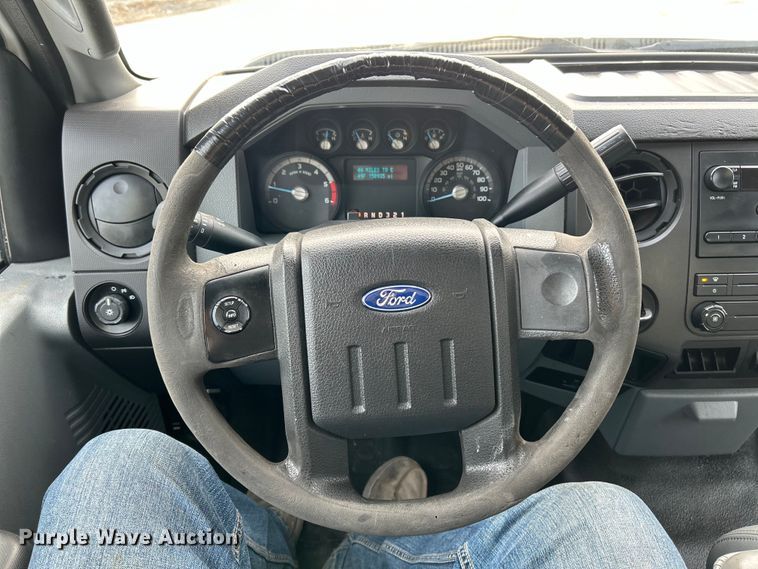 image for item EK4192 2014 Ford F450 Super Duty XL box truck