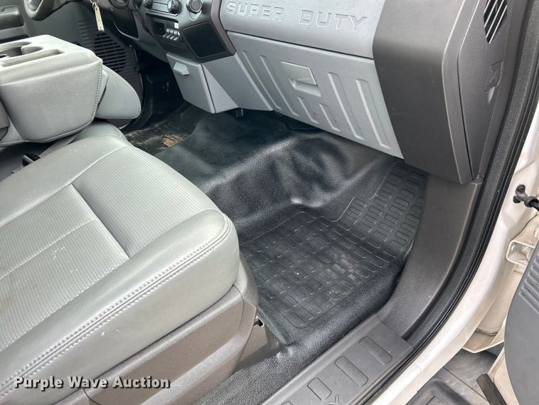 image for item EK4192 2014 Ford F450 Super Duty XL box truck