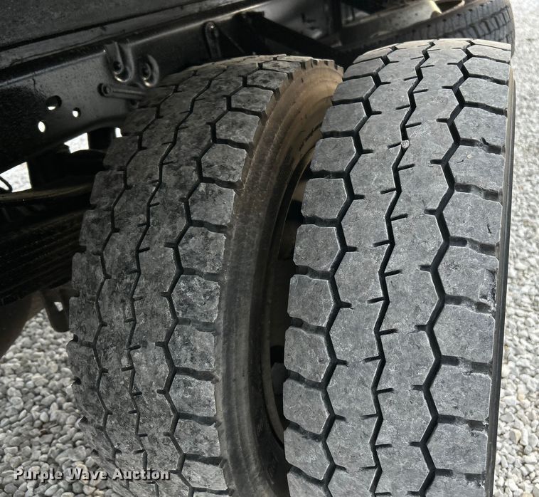 image for item EK4192 2014 Ford F450 Super Duty XL box truck