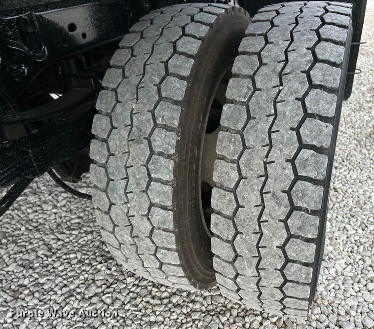 image for item EK4192 2014 Ford F450 Super Duty XL box truck