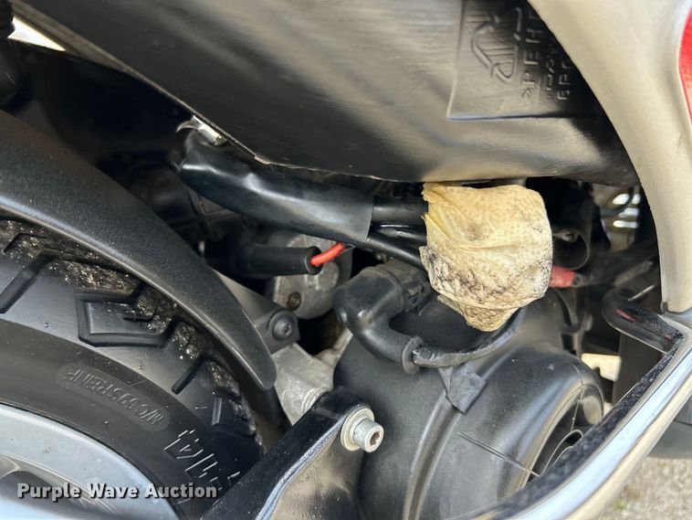 image for item EK4197 2003 Piaggio LT150 scooter